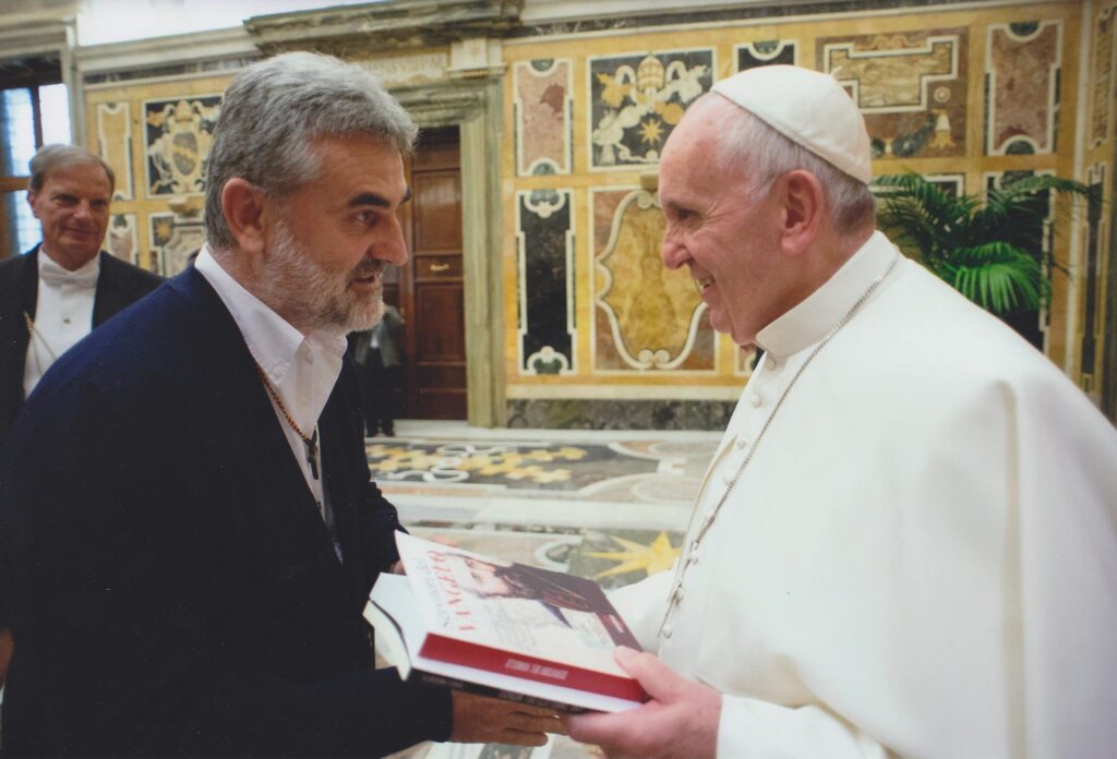 Padre Daniele Moschetti e Papa Francesco
