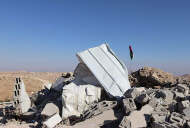 La scuola costruita in Cisgiordania con i soldi della cooperazione distrutta dall'esercito israeliano