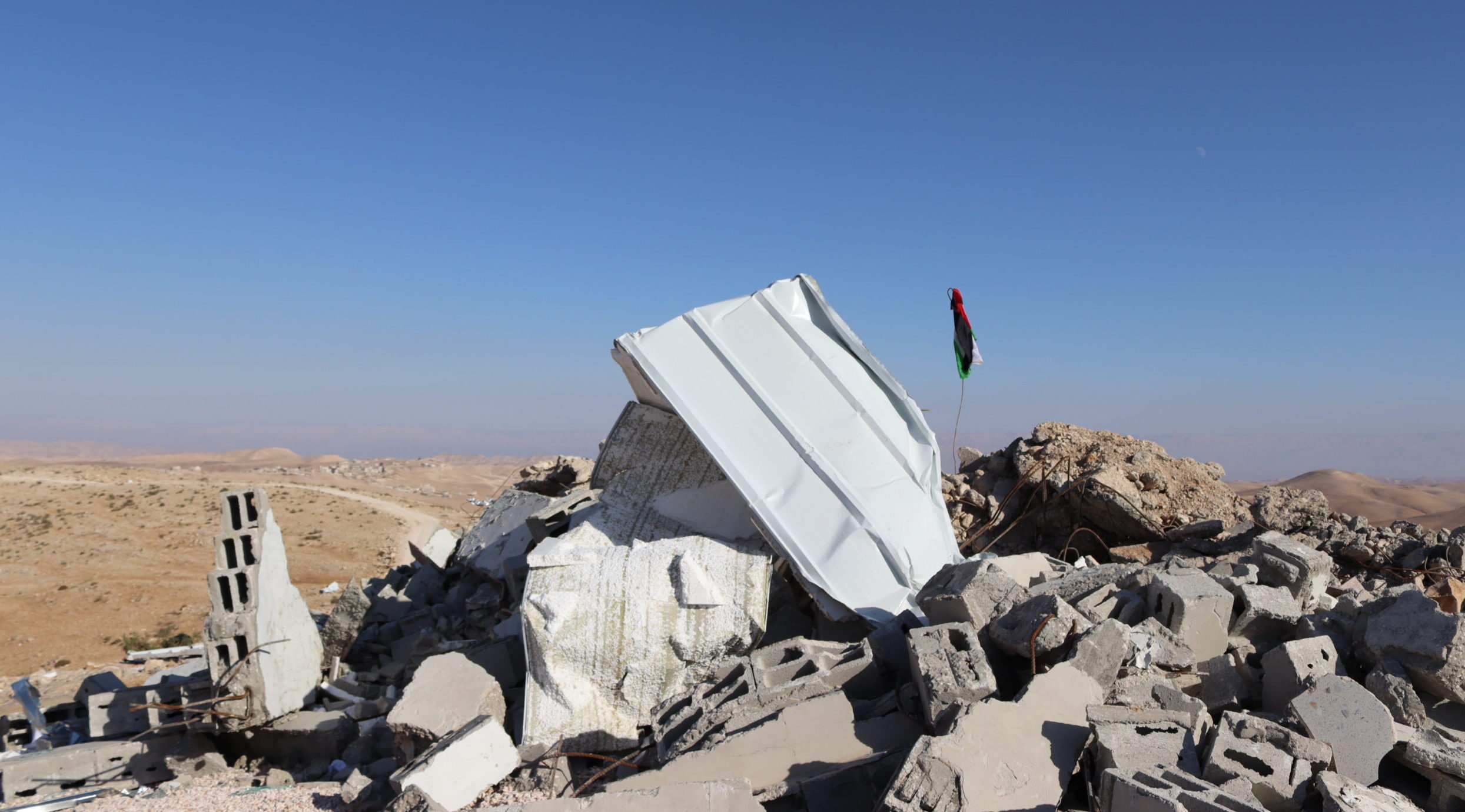 La scuola costruita in Cisgiordania con i soldi della cooperazione distrutta dall'esercito israeliano