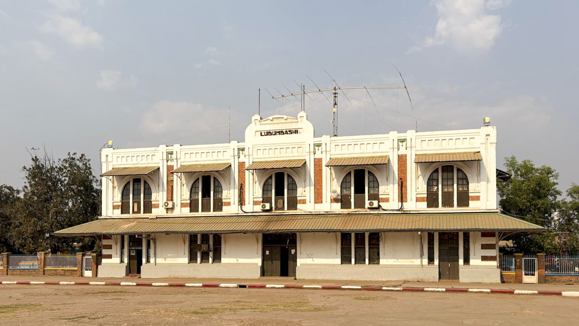 Missione del PN sul Corridoio di Lobito. AICS inaugura la nuova antenna a Lusaka Missione del PN sul Corridoio di Lobito. AICS inaugura la nuova antenna a Lusaka